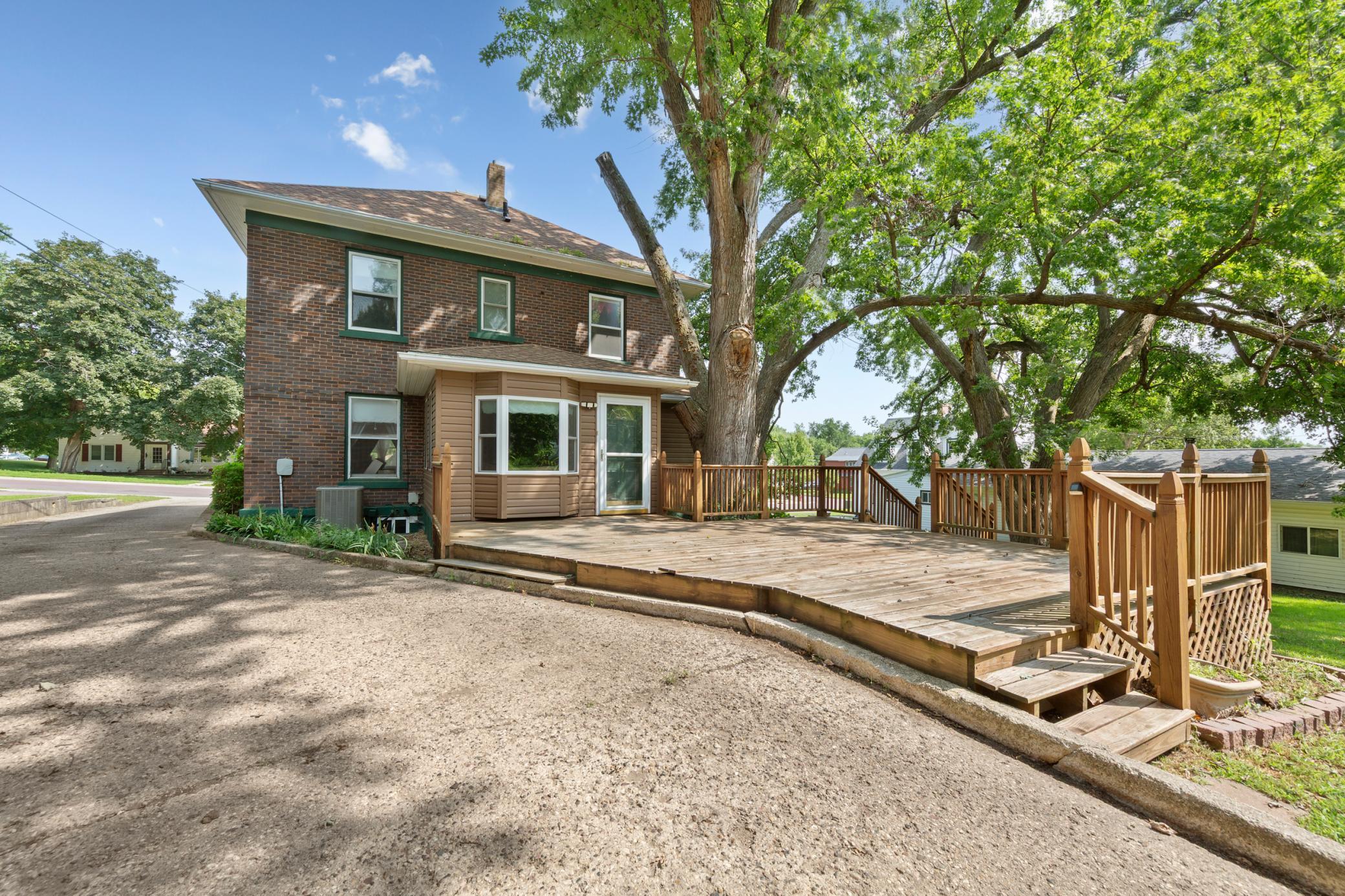 1009 South Street - Photo 2