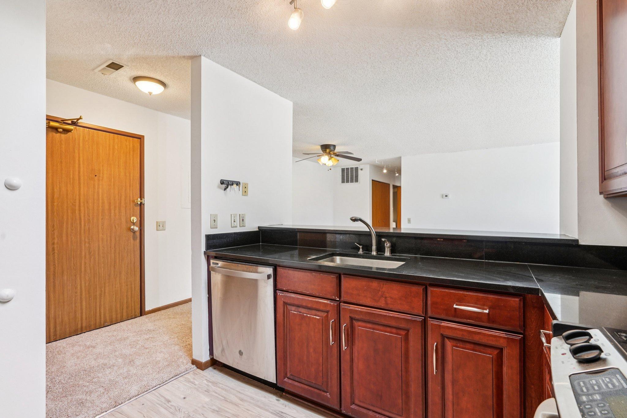 6145 Chasewood Parkway 202