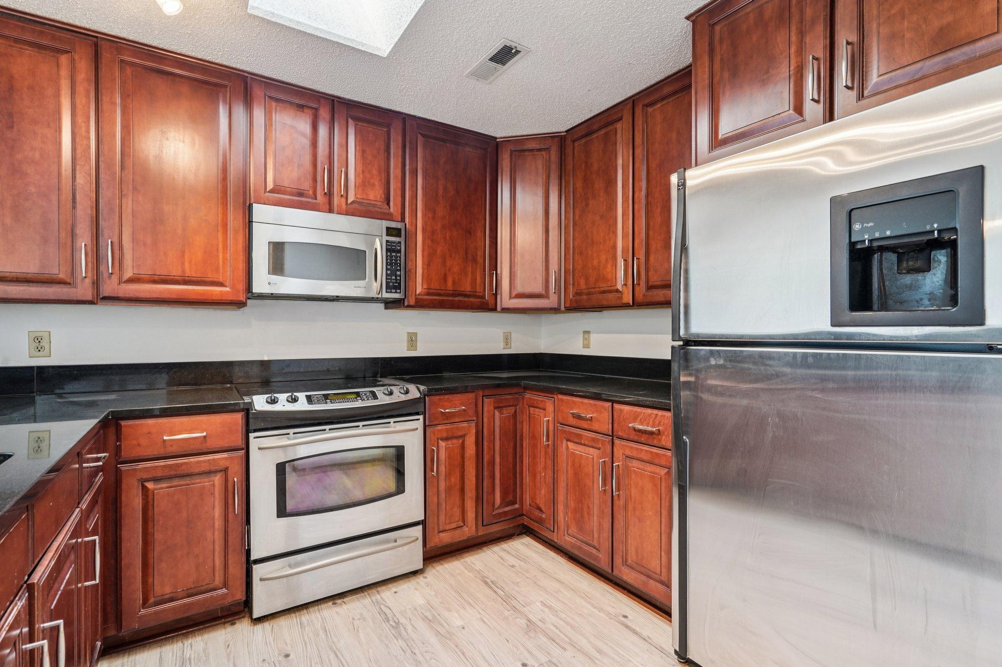 6145 Chasewood Parkway 202