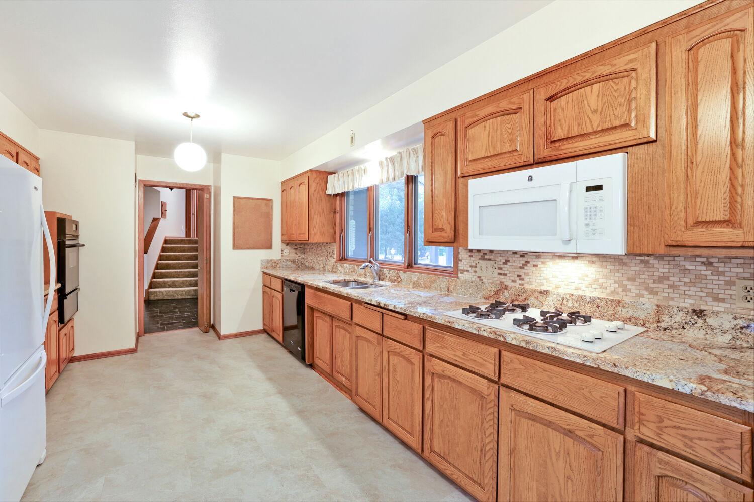 1200 Falls View Court