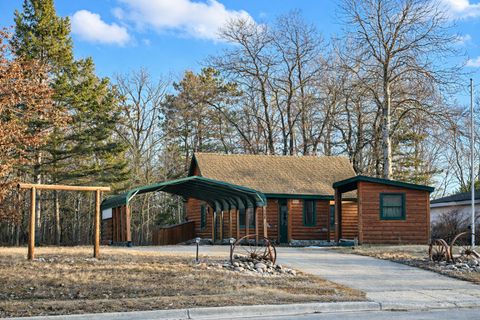 618 1st Street NE Menahga MN 56464