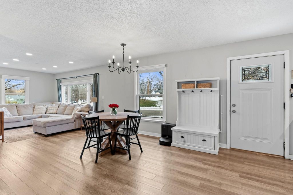 Photo of 6640 W 18th Street, Saint Louis Park, MN 55426 (MLS # 7009171)