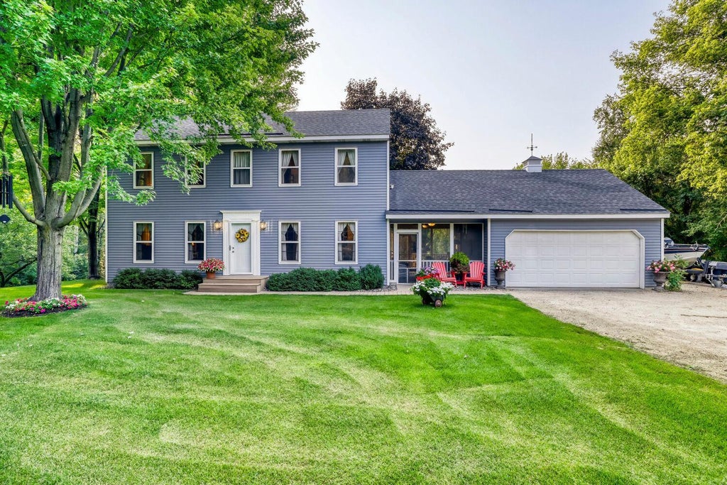 Photo of 9905 Brent Avenue, Inver Grove Heights, MN 55077 (MLS # 7115058)