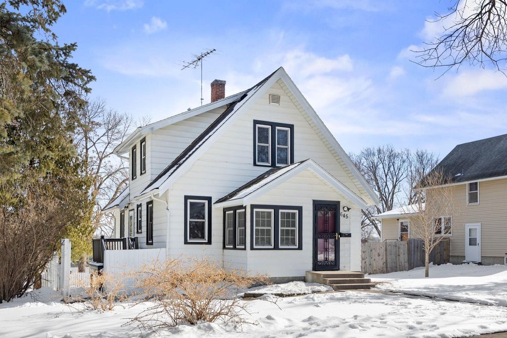 Photo of 645 Hassan Street SE, Hutchinson, MN 55350 (MLS # 7021326)