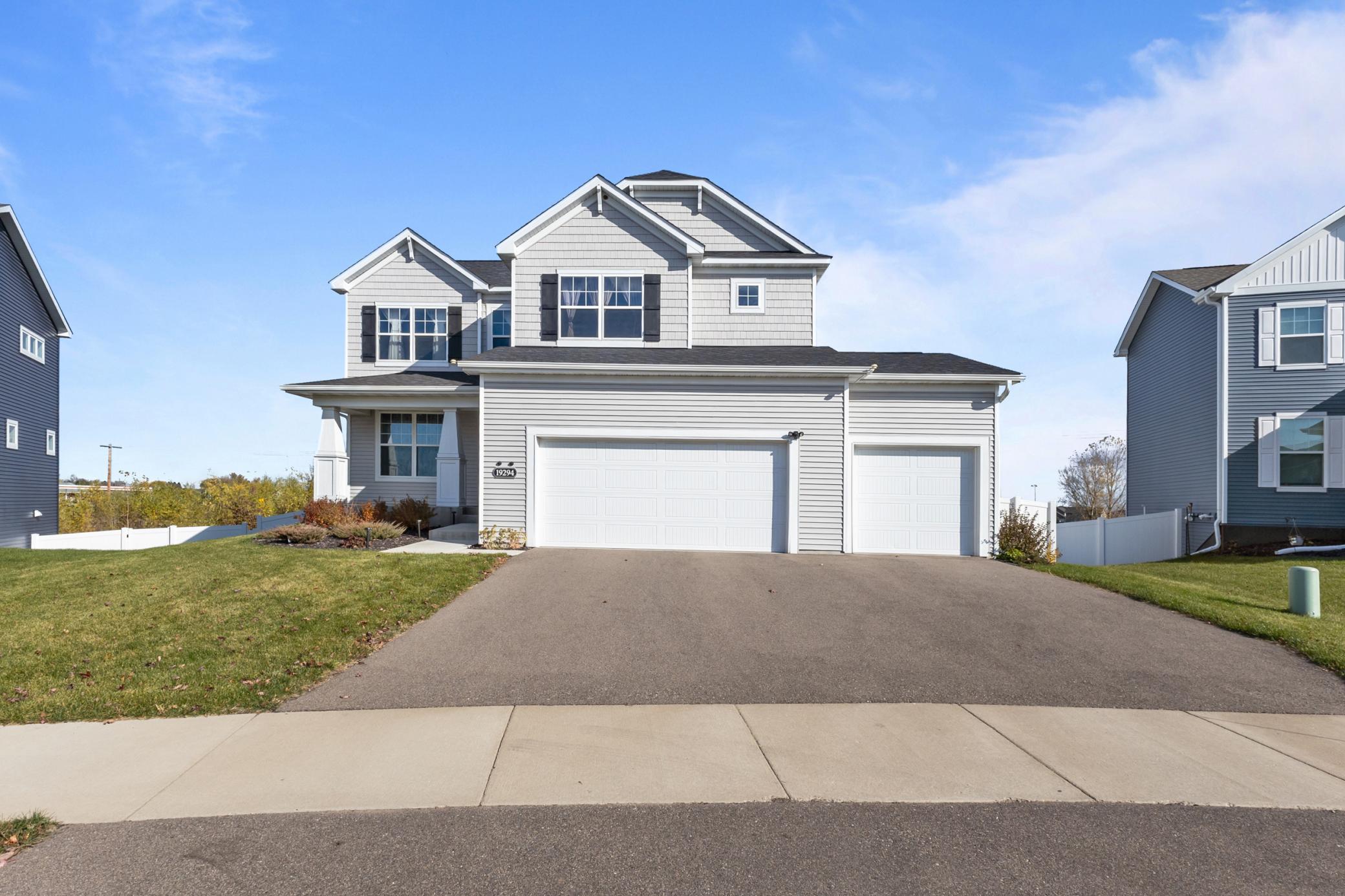 19294 Clearwater Loop