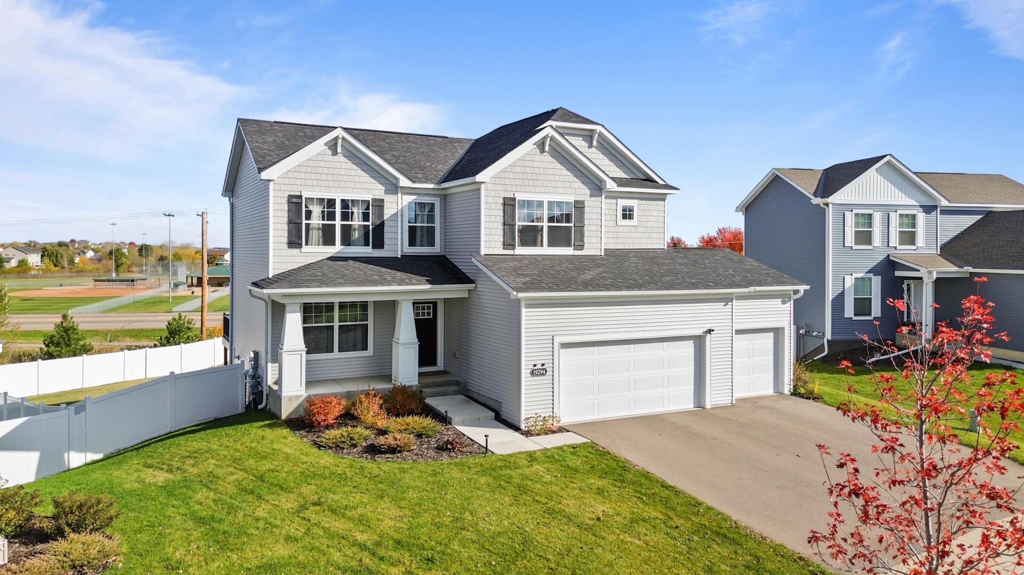 19294 Clearwater Loop