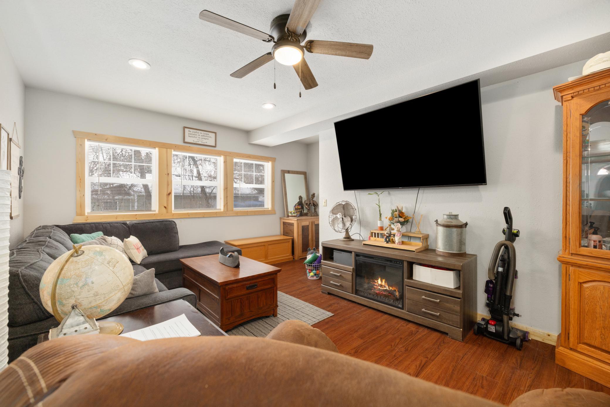 35 Graceson Avenue S