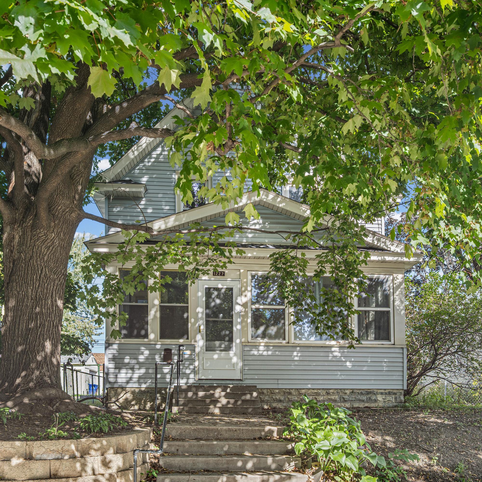 1227 Thomas Avenue