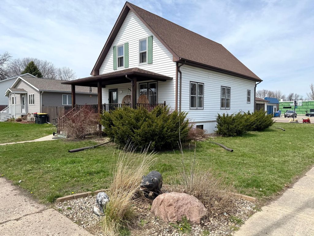 Photo of 321 E 2nd Street, Redwood Falls, MN 56283 (MLS # 7058375)