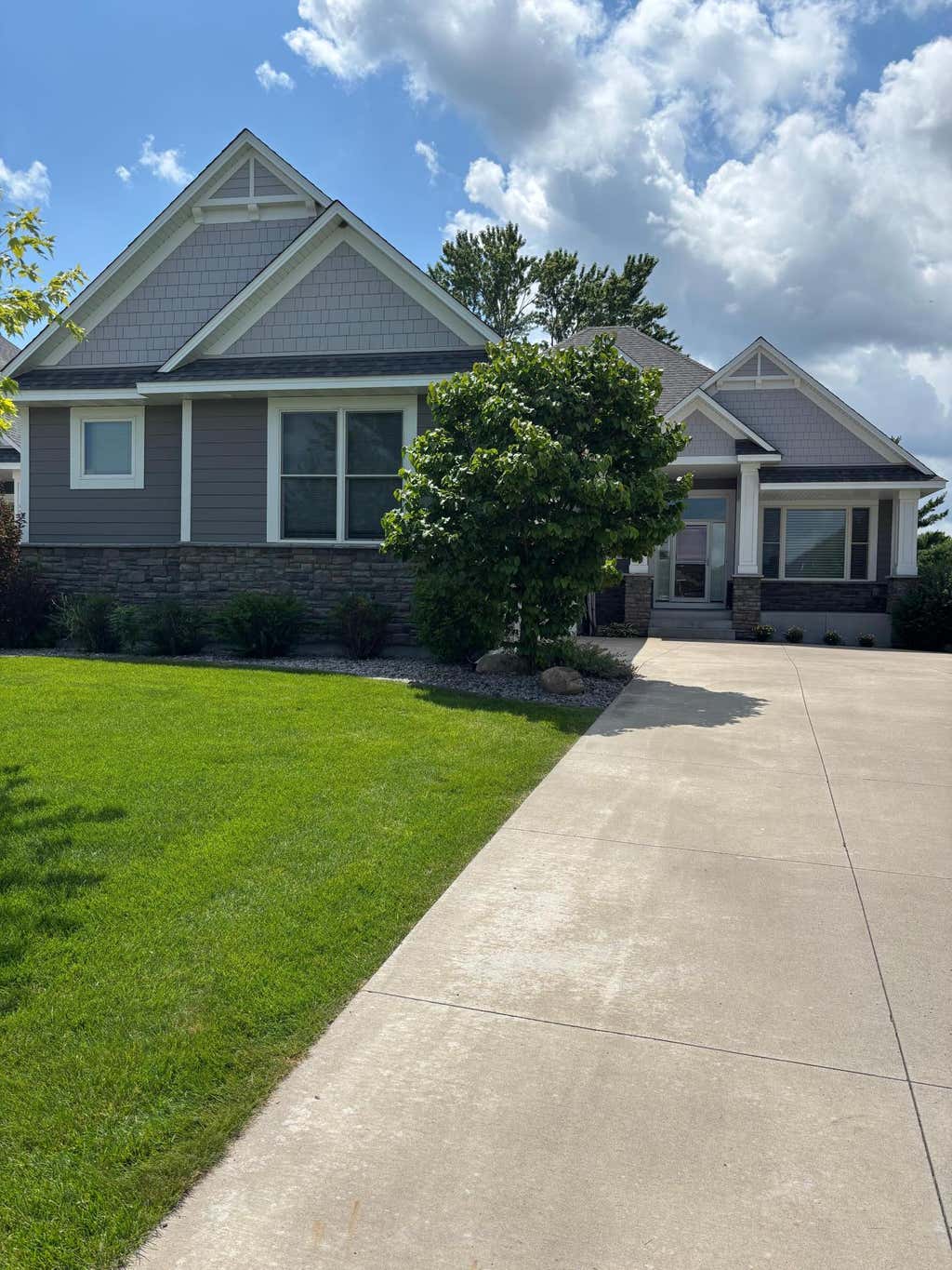 Photo of 1934 Annika Drive N, Lake Elmo, MN 55042 (MLS # 7108093)