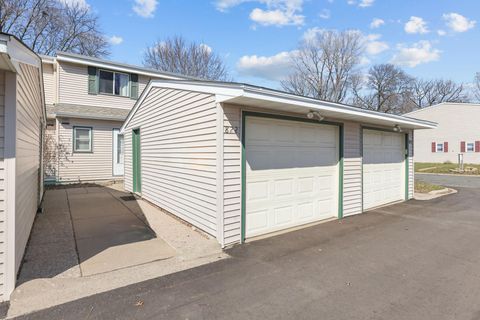 822 Woodgate Drive Vadnais Heights MN 55127
