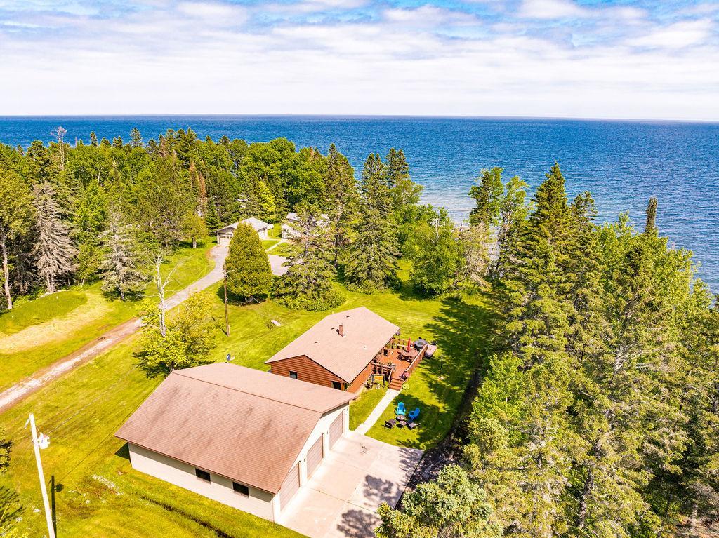 Photo of 1690 Highway 61, Two Harbors, MN 55616 (MLS # 7112949)