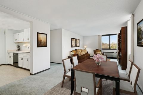 1181 Edgcumbe Road 202 Saint Paul MN 55105