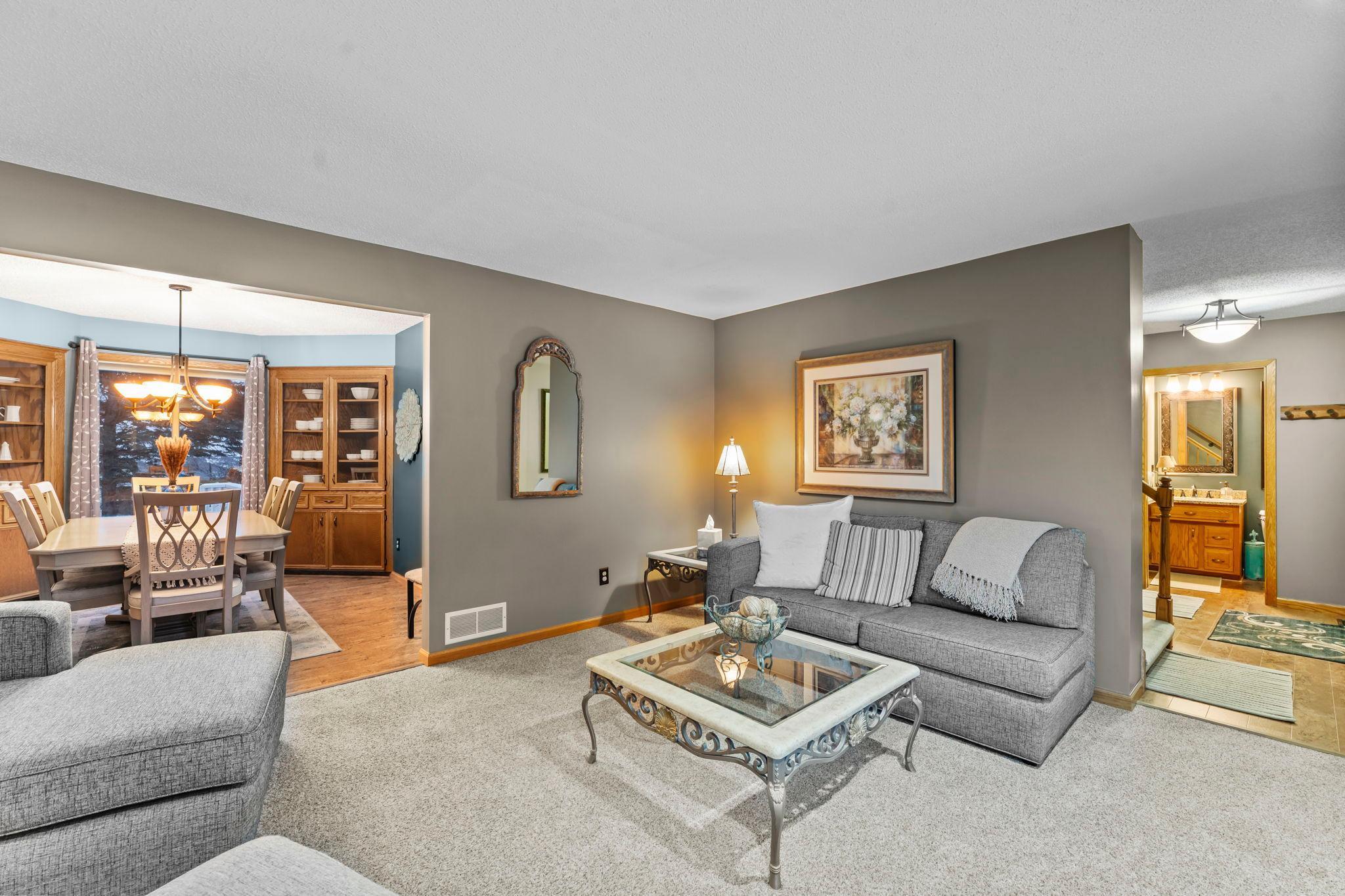 4890 Cottonwood Lane N