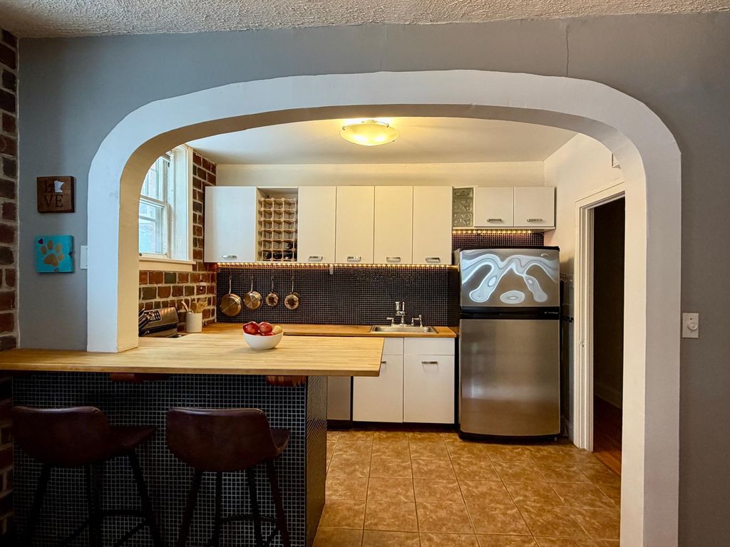 Photo of 4144 Bryant Avenue S #5, Minneapolis, MN 55409 (MLS # 7007854)