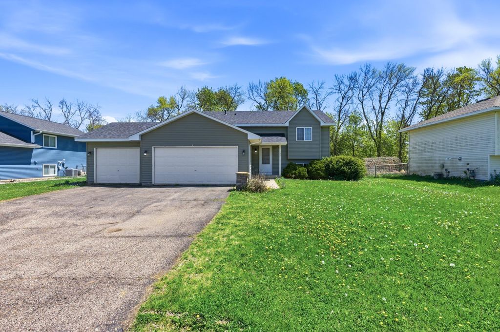 Photo of 125 Gloria Avenue, Green Isle, MN 55338 (MLS # 7075729)