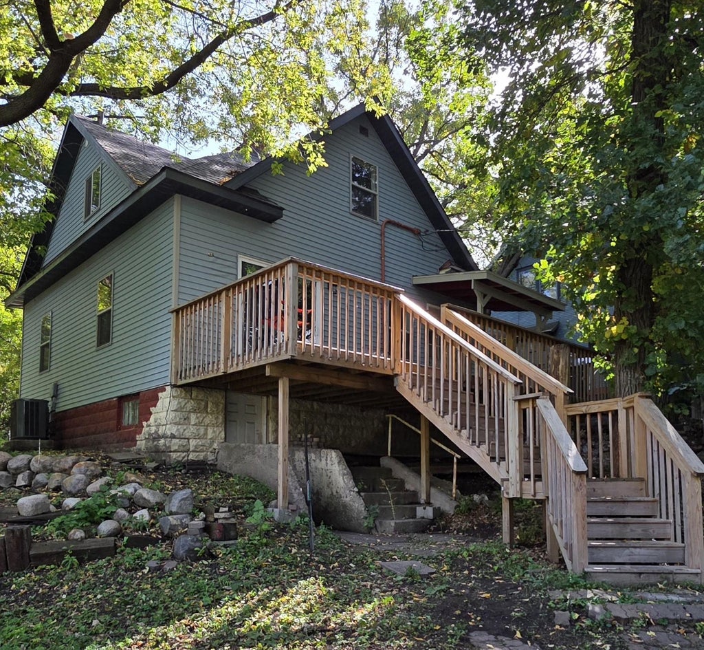 Photo of 828 4th Avenue SW, Valley City, ND 58072 (MLS # 7147471)