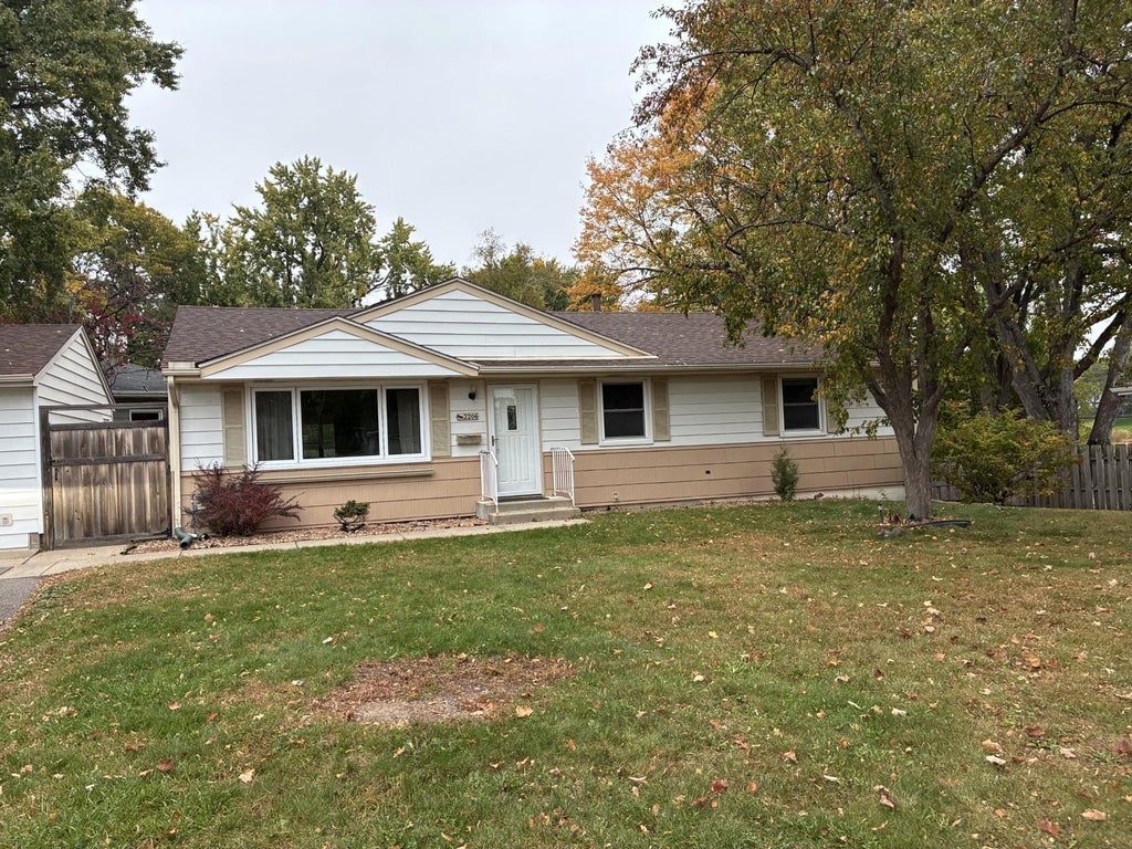 Photo of 2206 W 89th Street W, Bloomington, MN 55431 (MLS # 7118431)