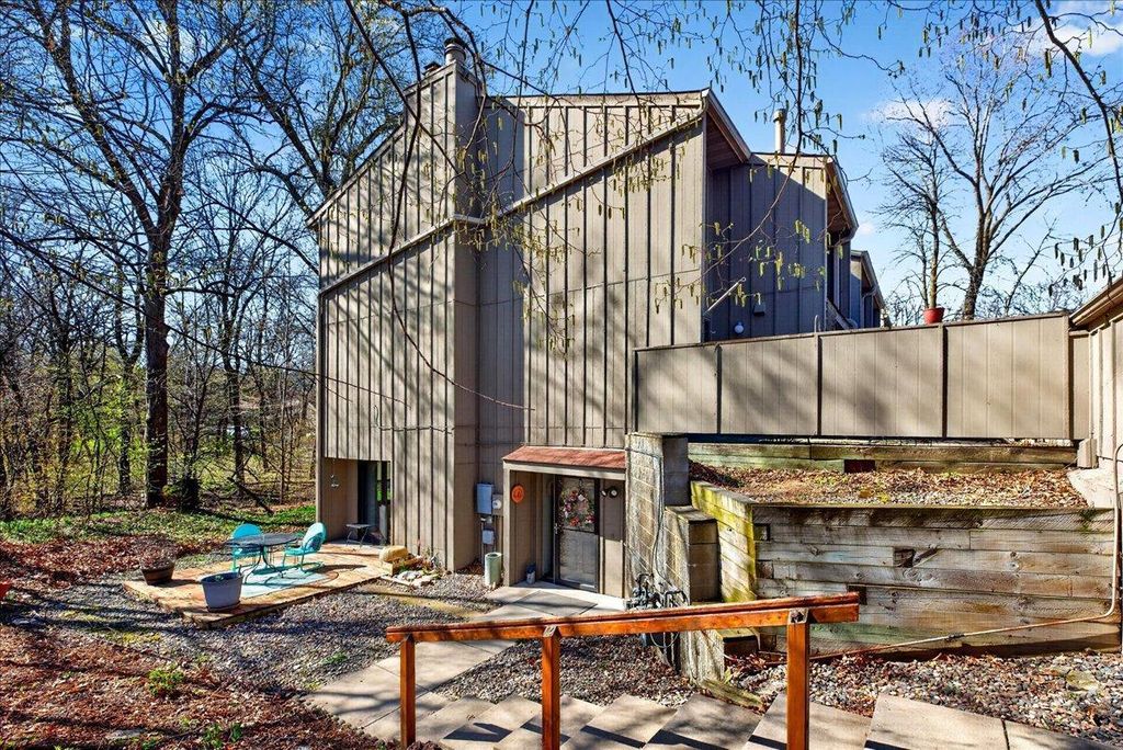 Photo of 1801 Yuma Lane N, Plymouth, MN 55447 (MLS # 7052439)