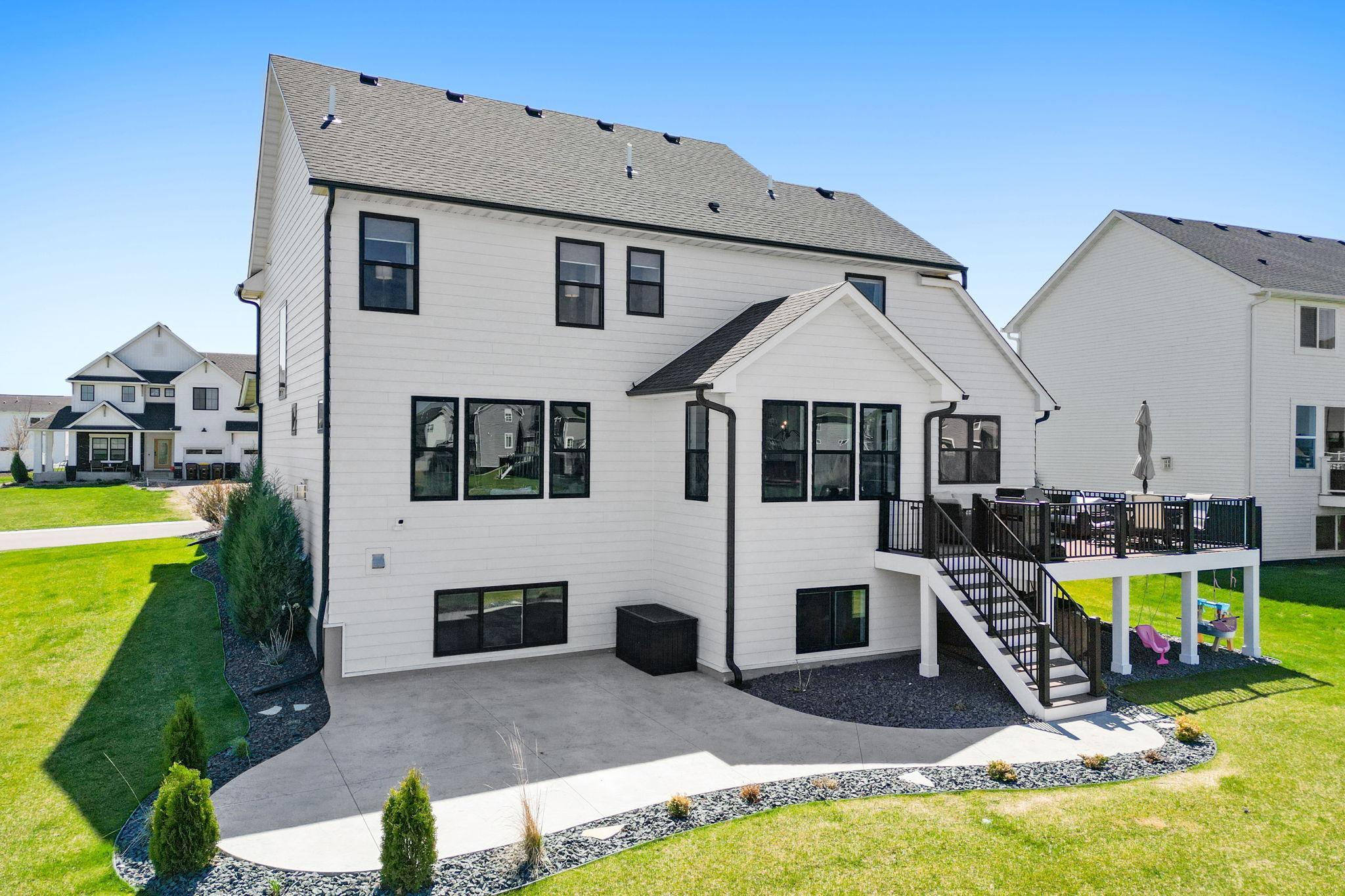 8027 180th Street W