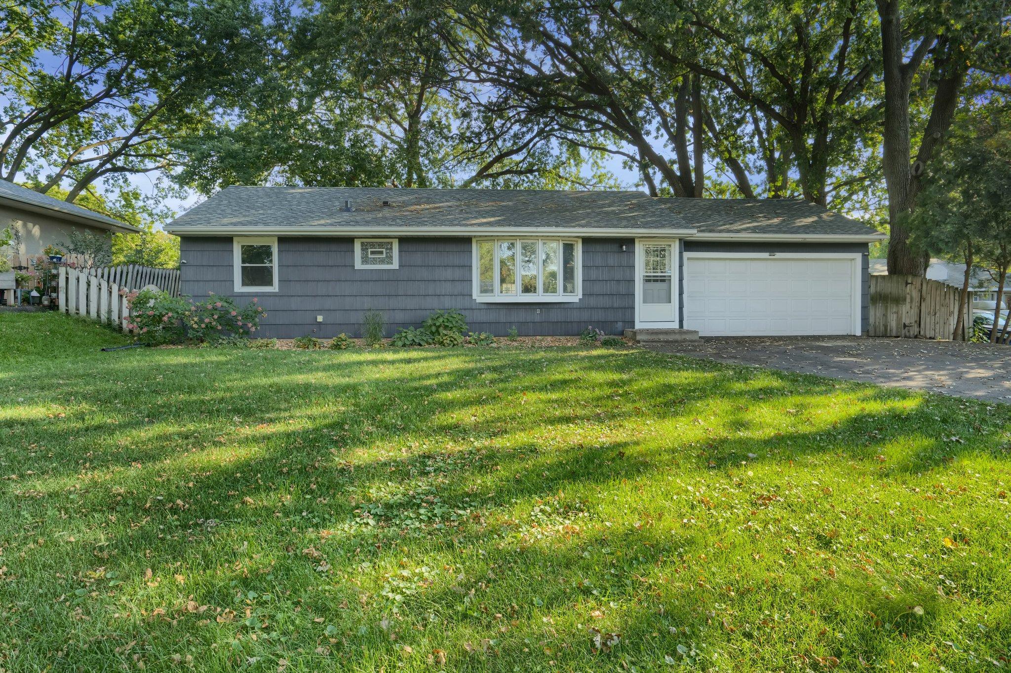 2586 Martin Way