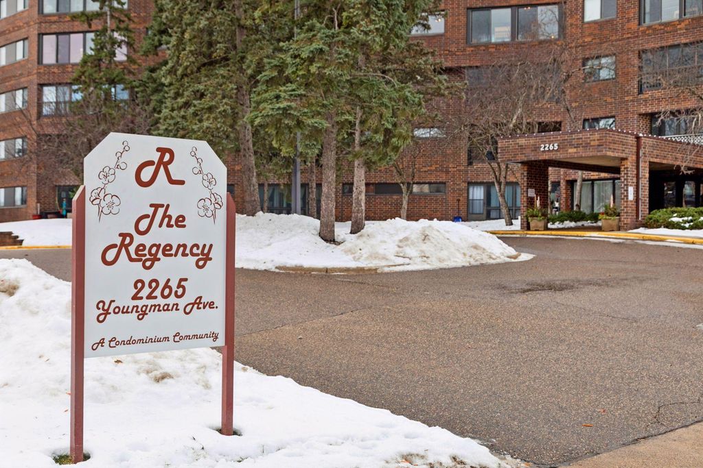 Photo of 2265 Youngman Avenue #403E, Saint Paul, MN 55116 (MLS # 6824665)