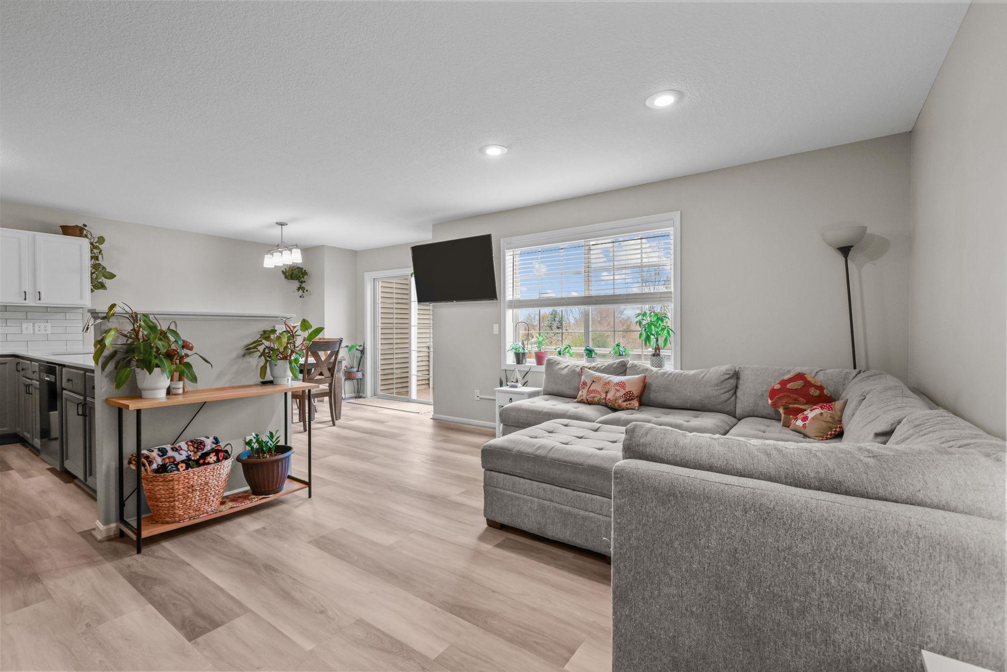 10902 Johnson Street NE