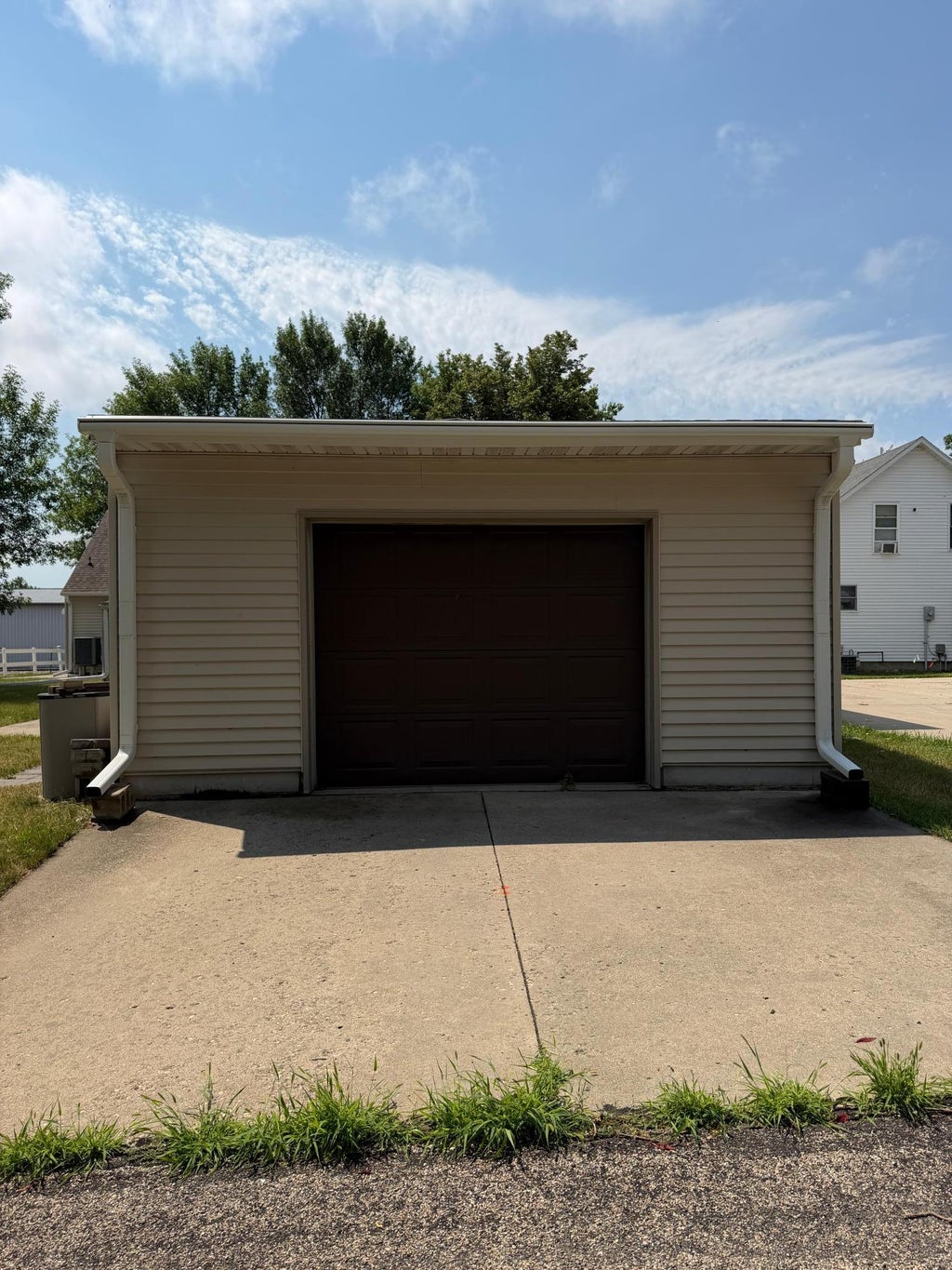 Photo of 221 E Fletcher Street, Luverne, MN 56156 (MLS # 7104815)