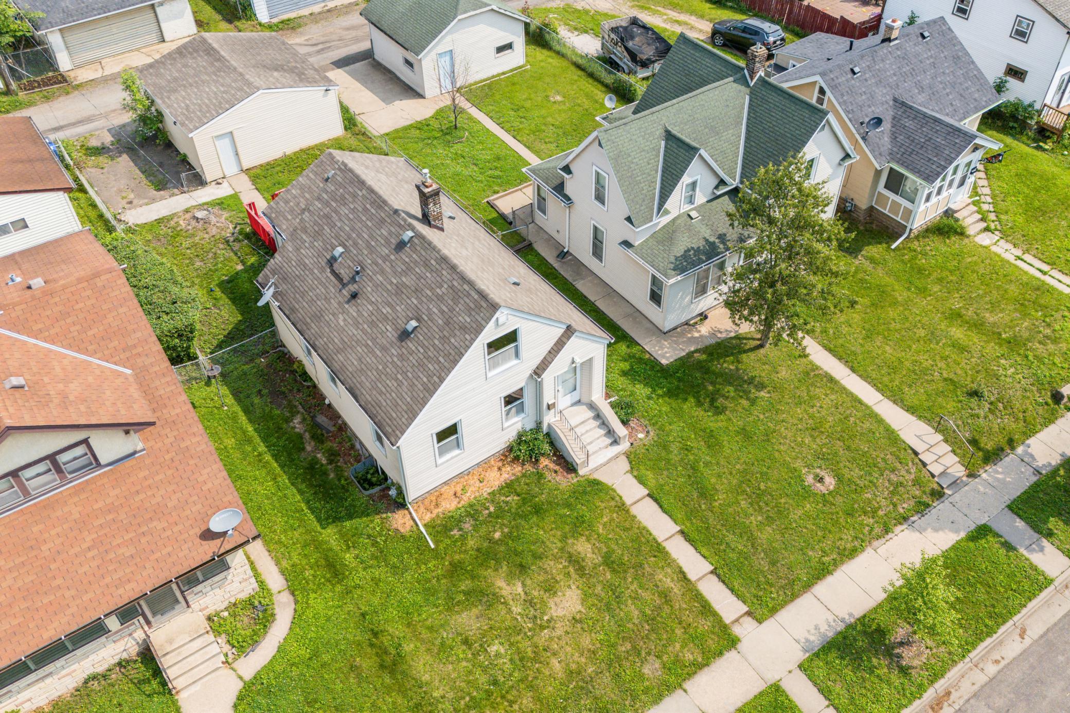 1087 Jenks Avenue