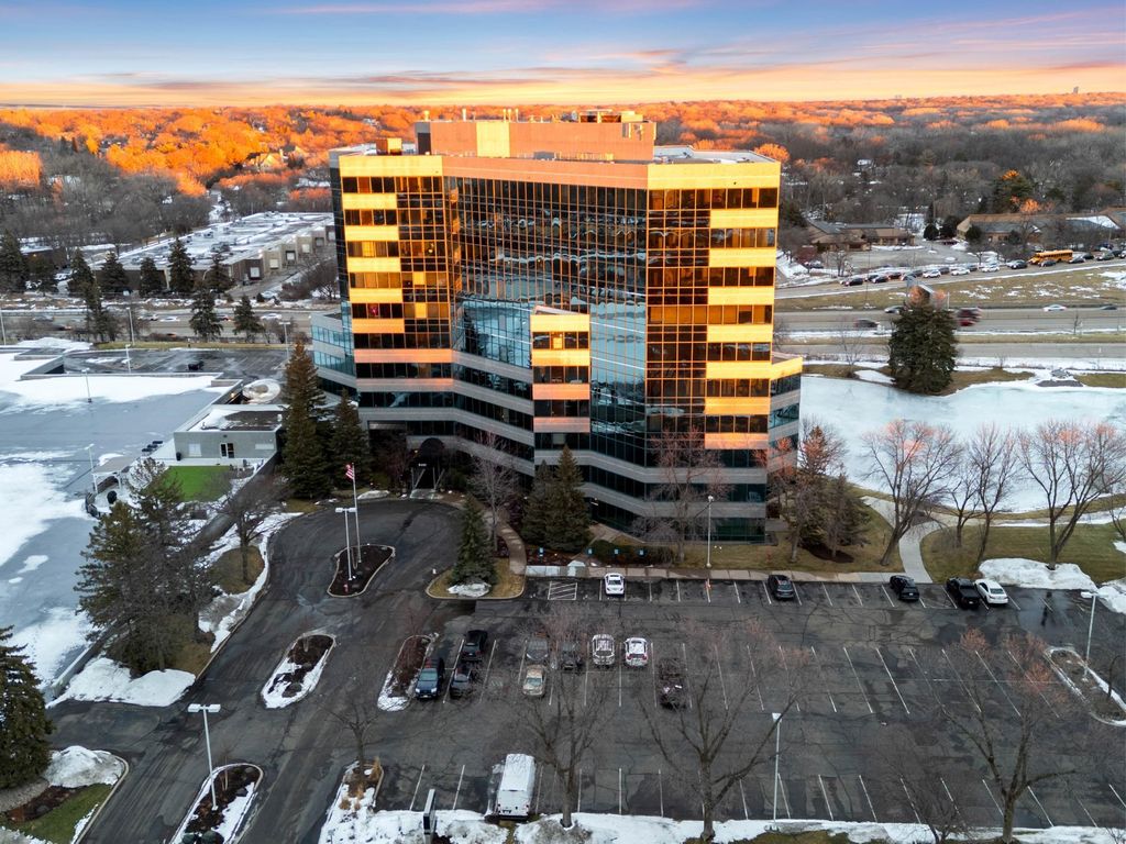 Photo of 5601 Smetana Drive #808, Hopkins, MN 55343 (MLS # 7005474)