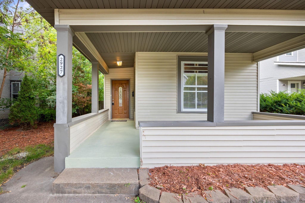 Photo of 2927 Girard Avenue N, Minneapolis, MN 55411 (MLS # 7166070)