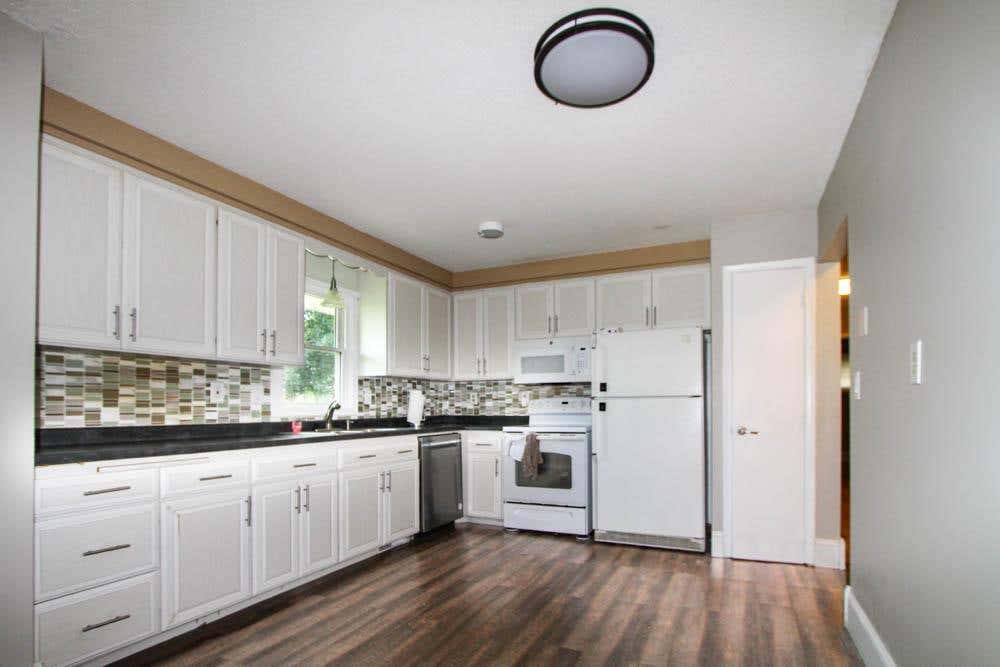 Photo of 8613 Zenith Road, Bloomington, MN 55431 (MLS # 7092139)