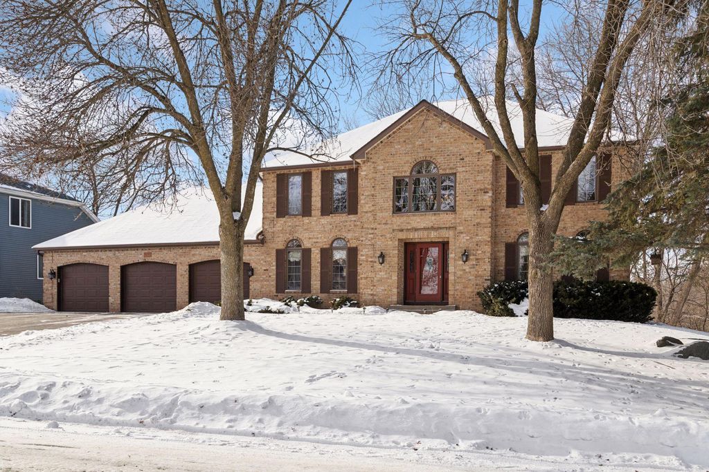 Photo of 12520 Pinehurst Drive, Burnsville, MN 55337 (MLS # 6794729)