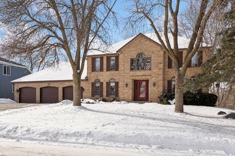 12520 Pinehurst Drive Burnsville MN 55337