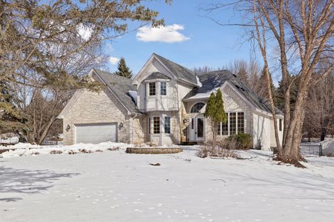 5043 Isle Avenue N Lake Elmo MN 55042