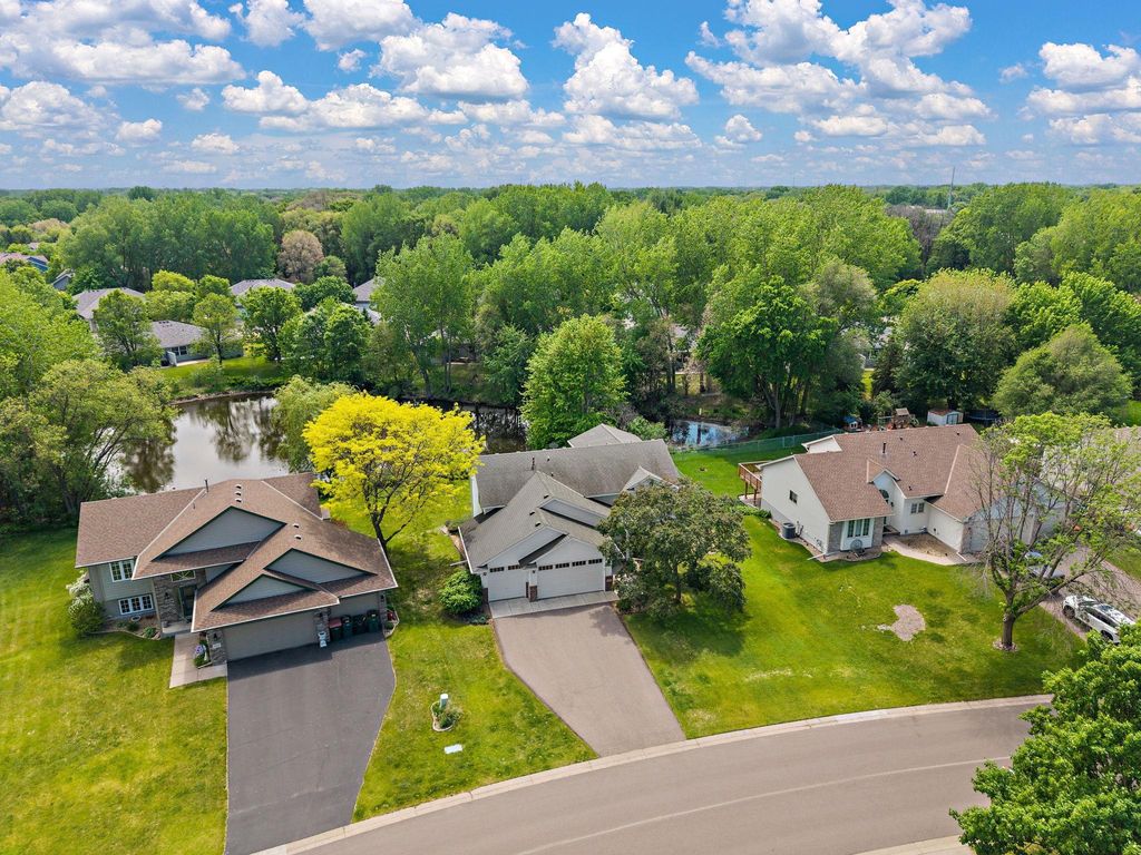 Photo of 282 101st Court NE, Blaine, MN 55434 (MLS # 7074628)