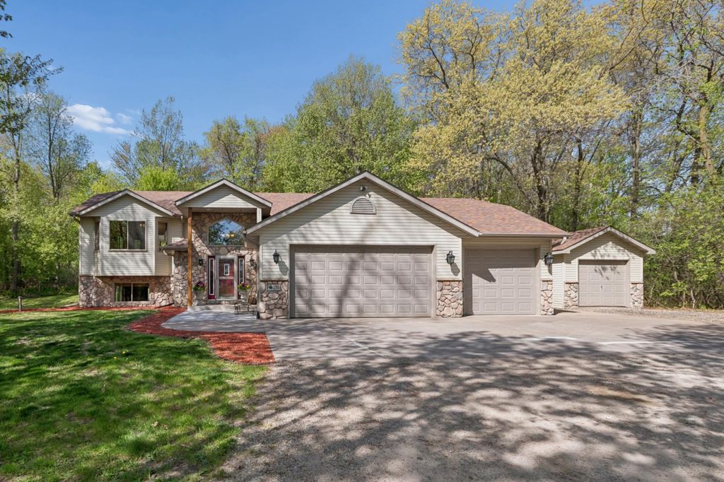 Photo of 2519 280th Court NE, Isanti, MN 55040 (MLS # 7074564)