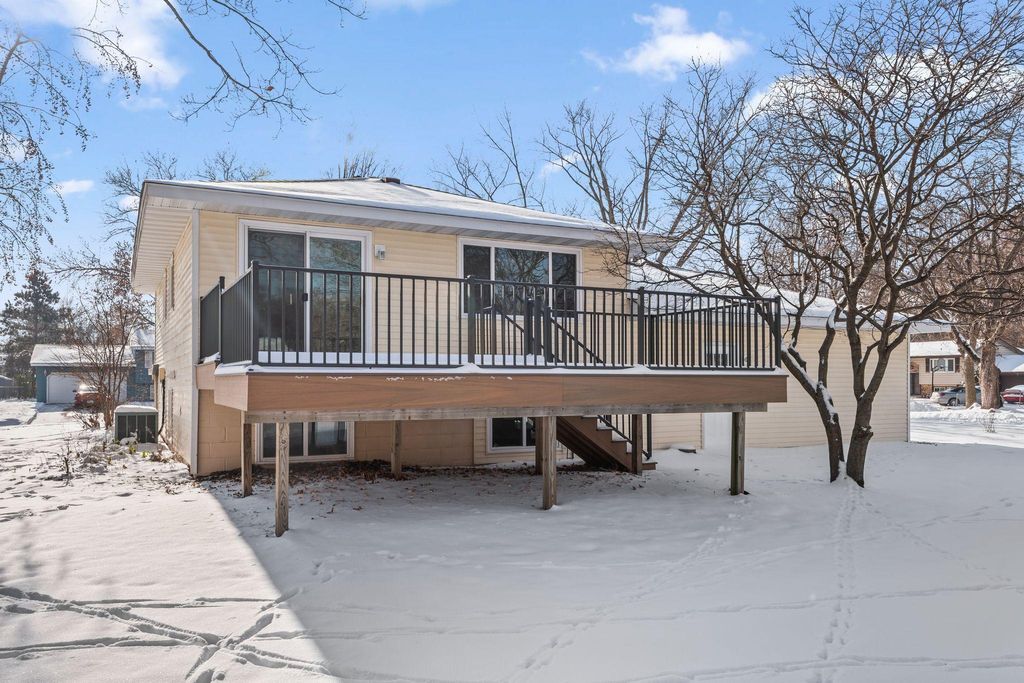 Photo of 2200 74th Avenue N, Brooklyn Park, MN 55444 (MLS # 6823374)