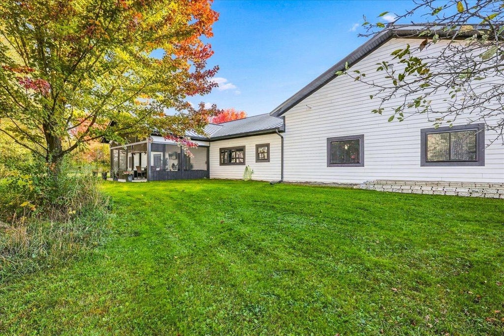 Photo of 2221 County Rd DD, Baldwin, WI 54002 (MLS # 7158102)