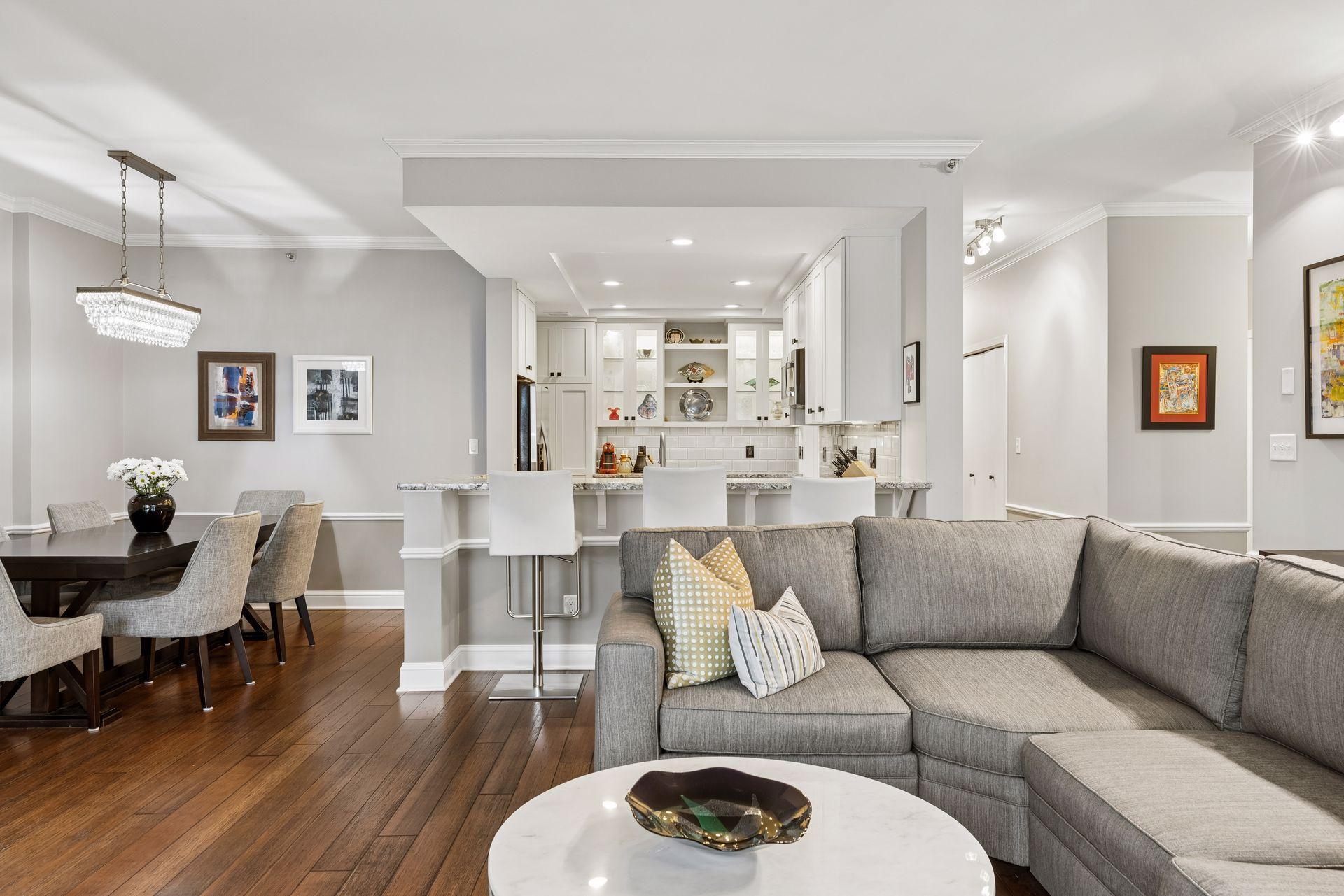 1235 Yale Place 1307
