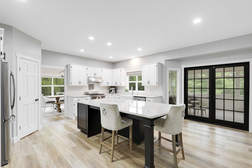 Photo of 19885 Hunters Ridge, Rogers, MN 55374 (MLS # 7080113)