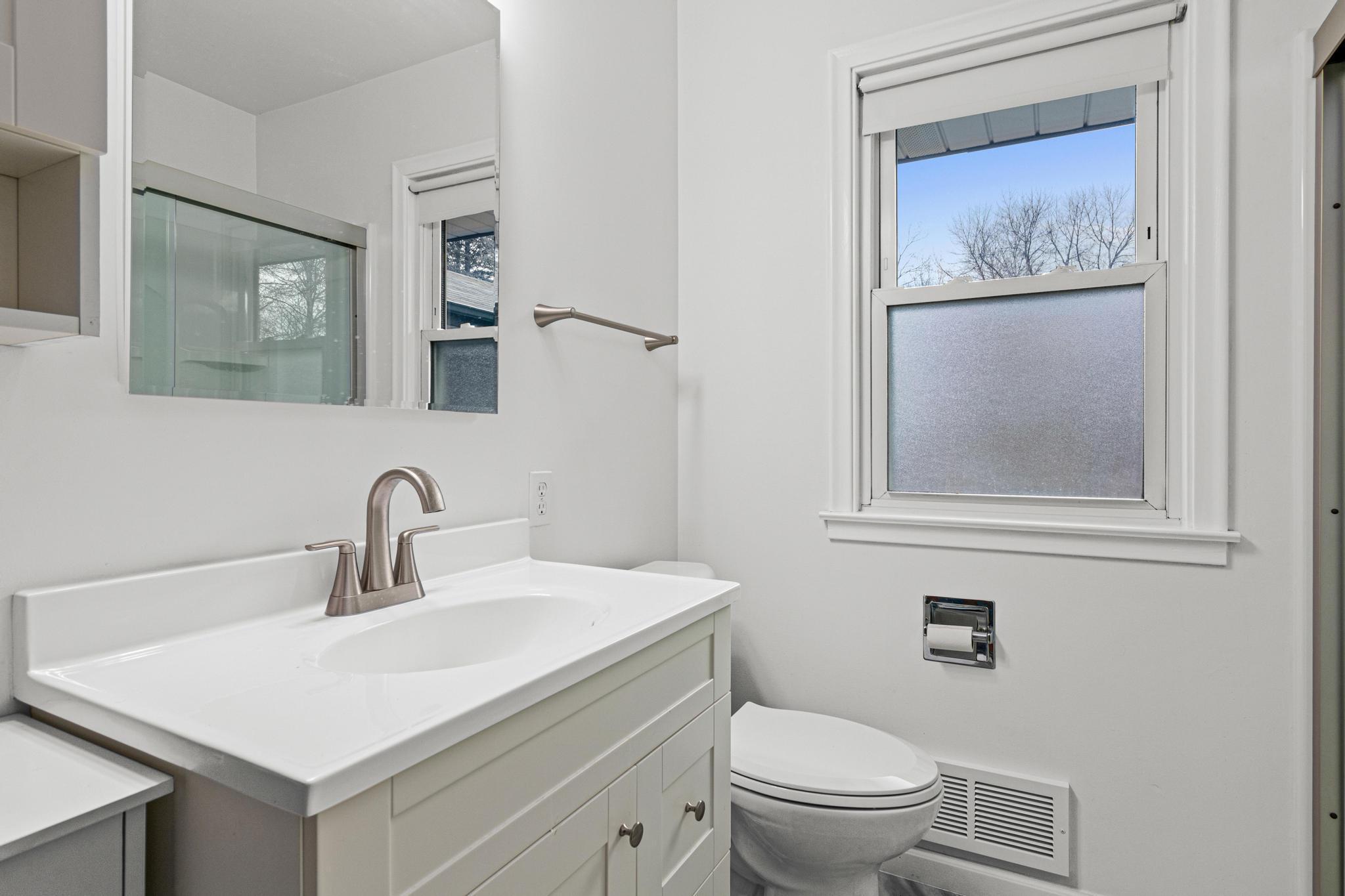 13580 Goodview Avenue