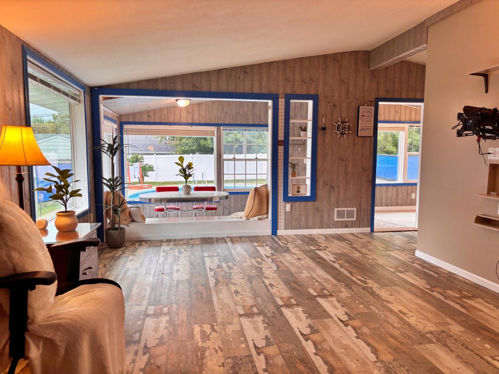 Photo of 1279 Smith Avenue S, West Saint Paul, MN 55118 (MLS # 7150828)