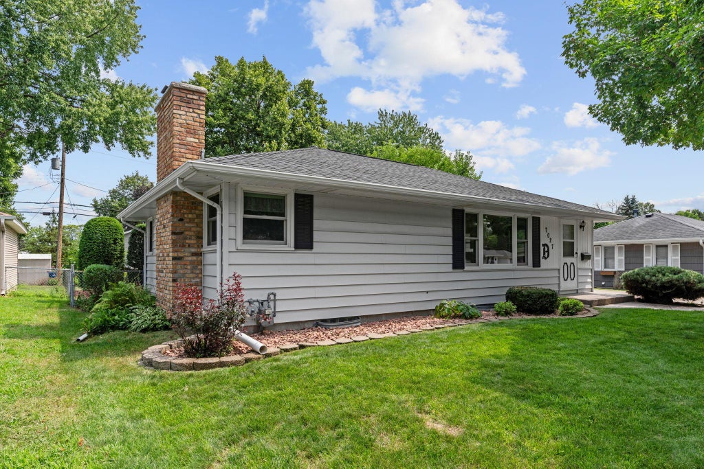 Photo of 7027 13th Avenue S, Richfield, MN 55423 (MLS # 7150846)