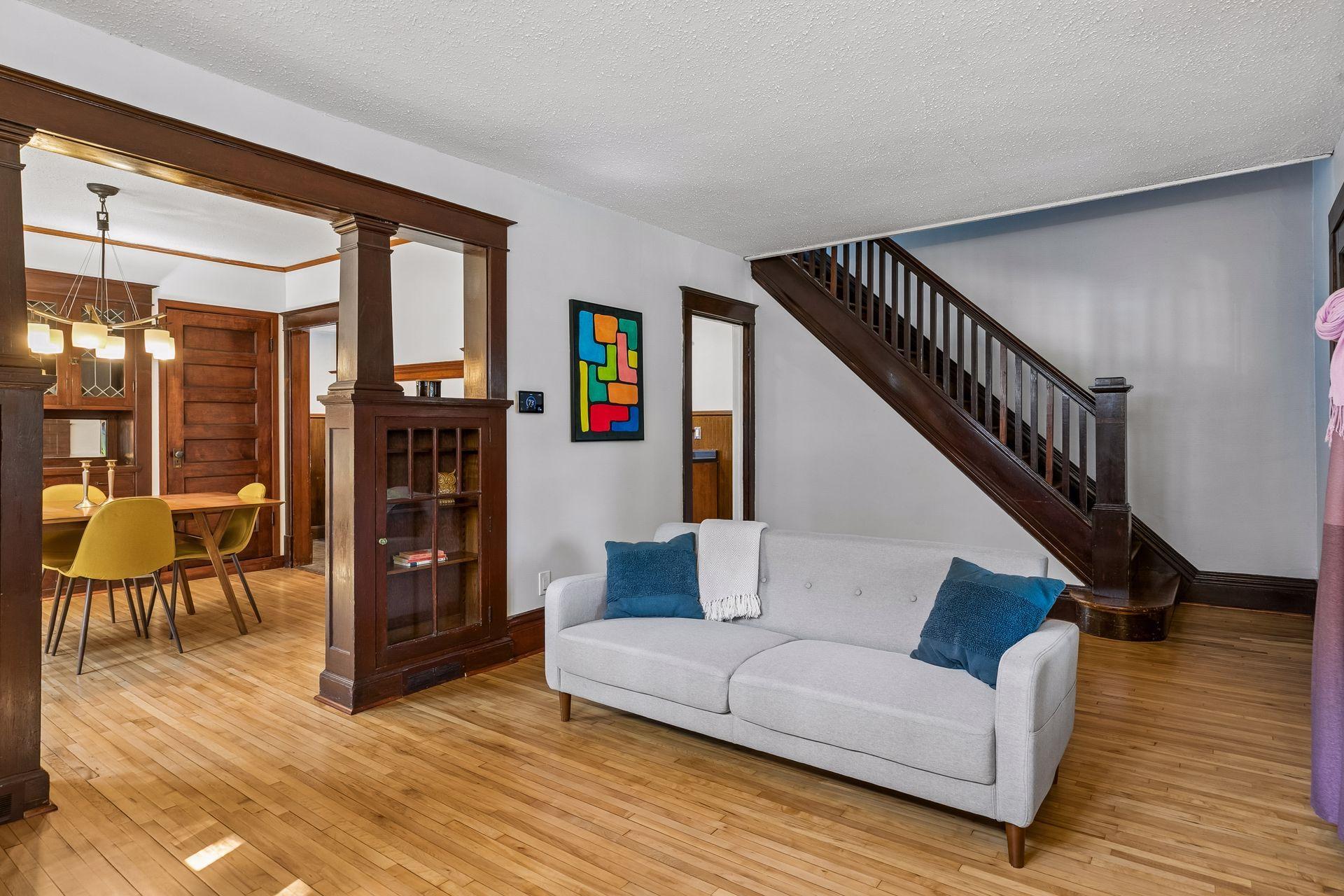 1249 6th Street E