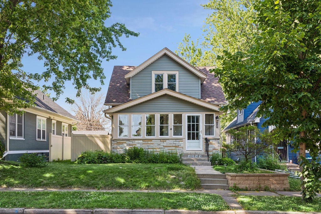 Photo of 1249 6th Street E, Saint Paul, MN 55106 (MLS # 7090620)