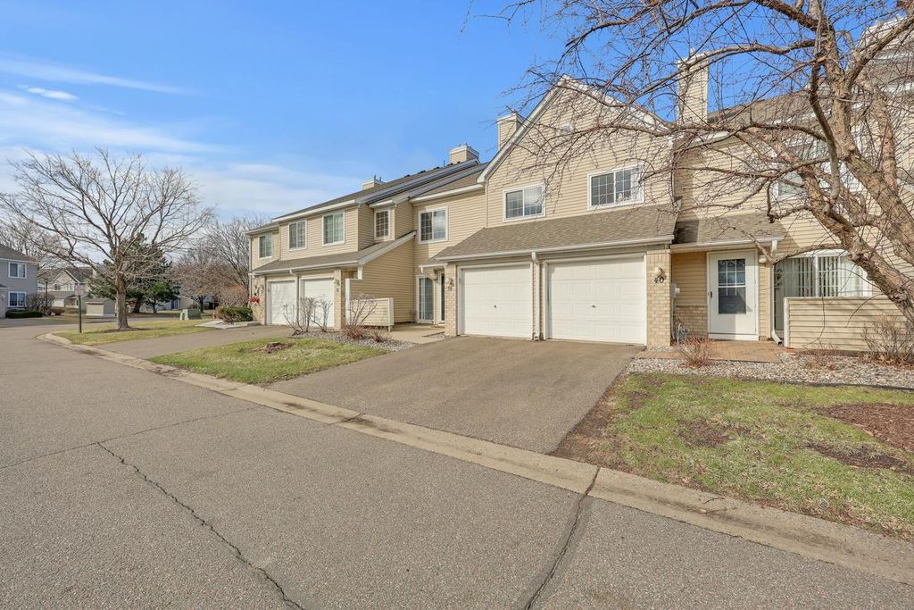 Photo of 2270 Ranchview Lane N #39, Plymouth, MN 55447 (MLS # 7069905)