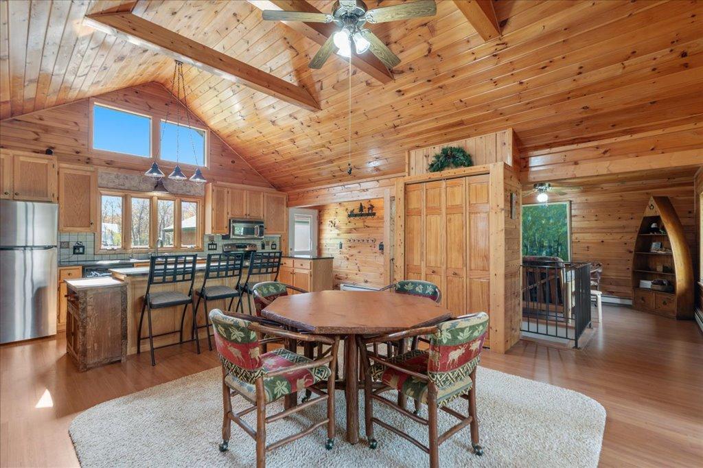 12750 Lake Edward Beach Lane