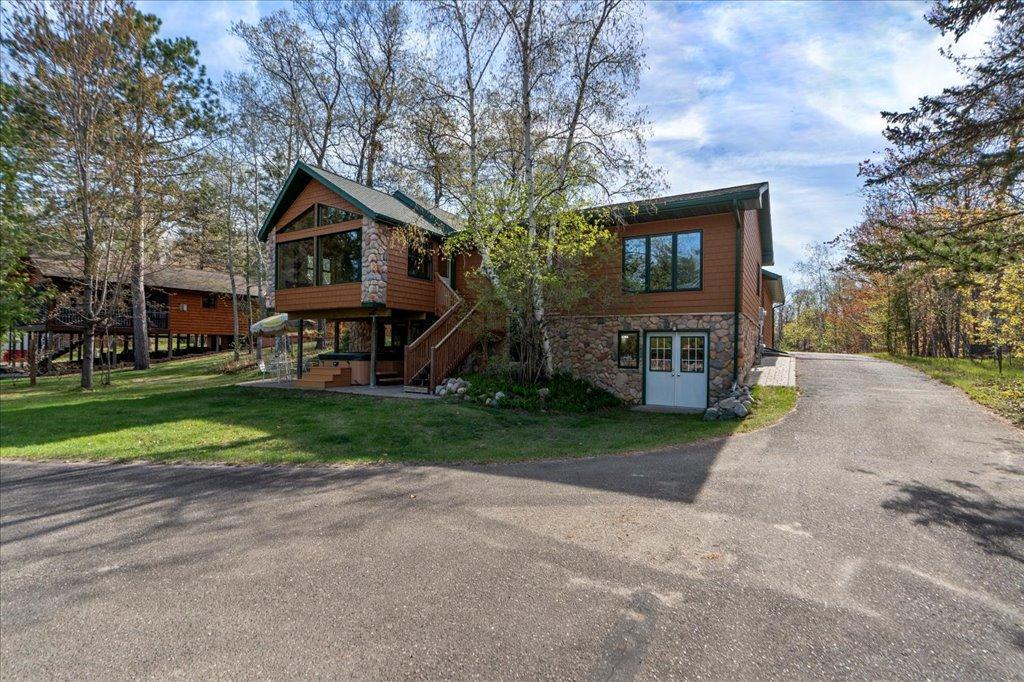 12750 Lake Edward Beach Lane