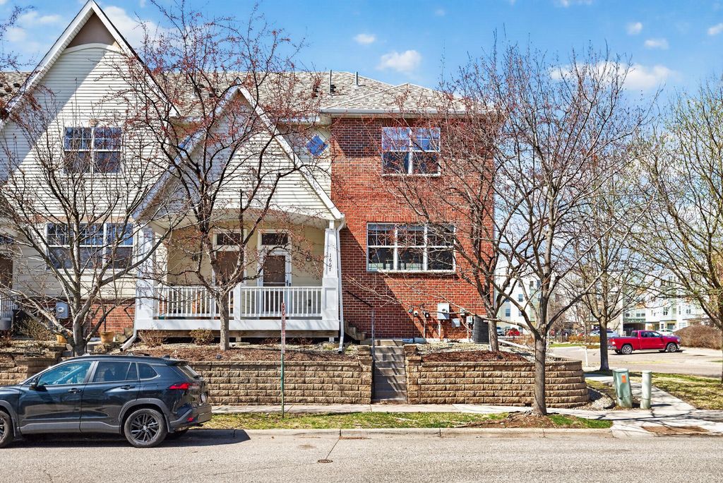 Photo of 1667 Arona Street #8, Falcon Heights, MN 55108 (MLS # 7055013)